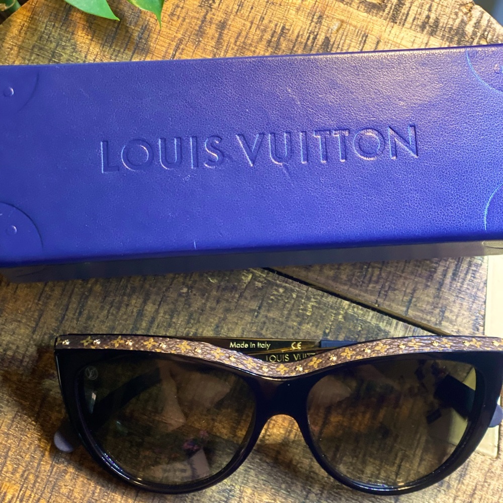 Louis Vuitton LA BOUM CANVAS SUNGLASSES-Current Season Orig. $720-Boxes Included